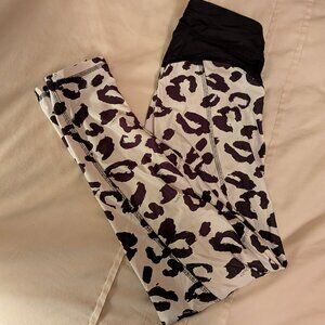 Labellamafia White leopard leggings, size S